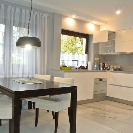 Apartamenty Centrum- Kochanowskiego -Dawniej Two-Bedroom Apartment Zielona Góra Esterno foto