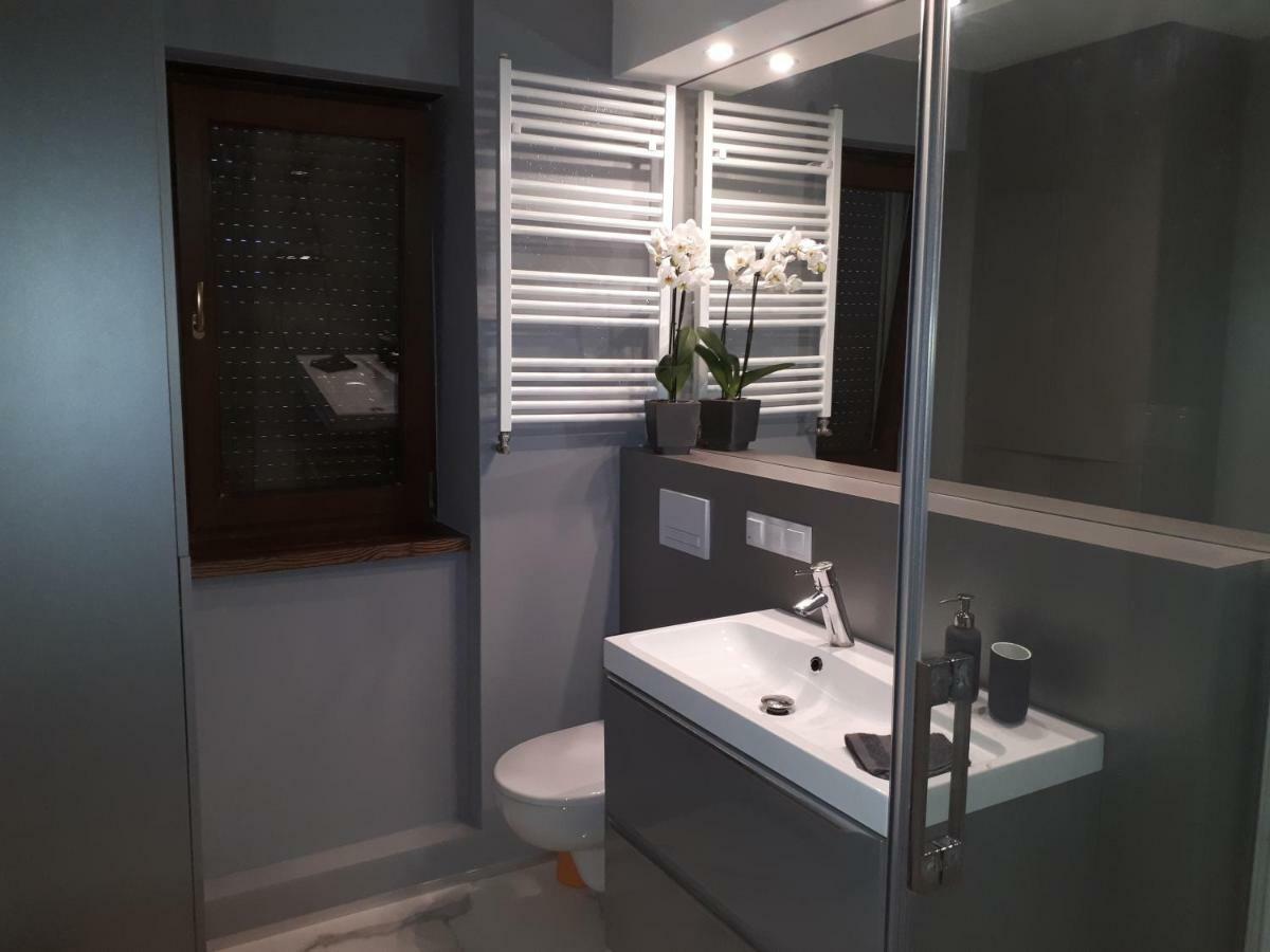 Apartamenty Centrum- Kochanowskiego -Dawniej Two-Bedroom Apartment Zielona Góra Esterno foto