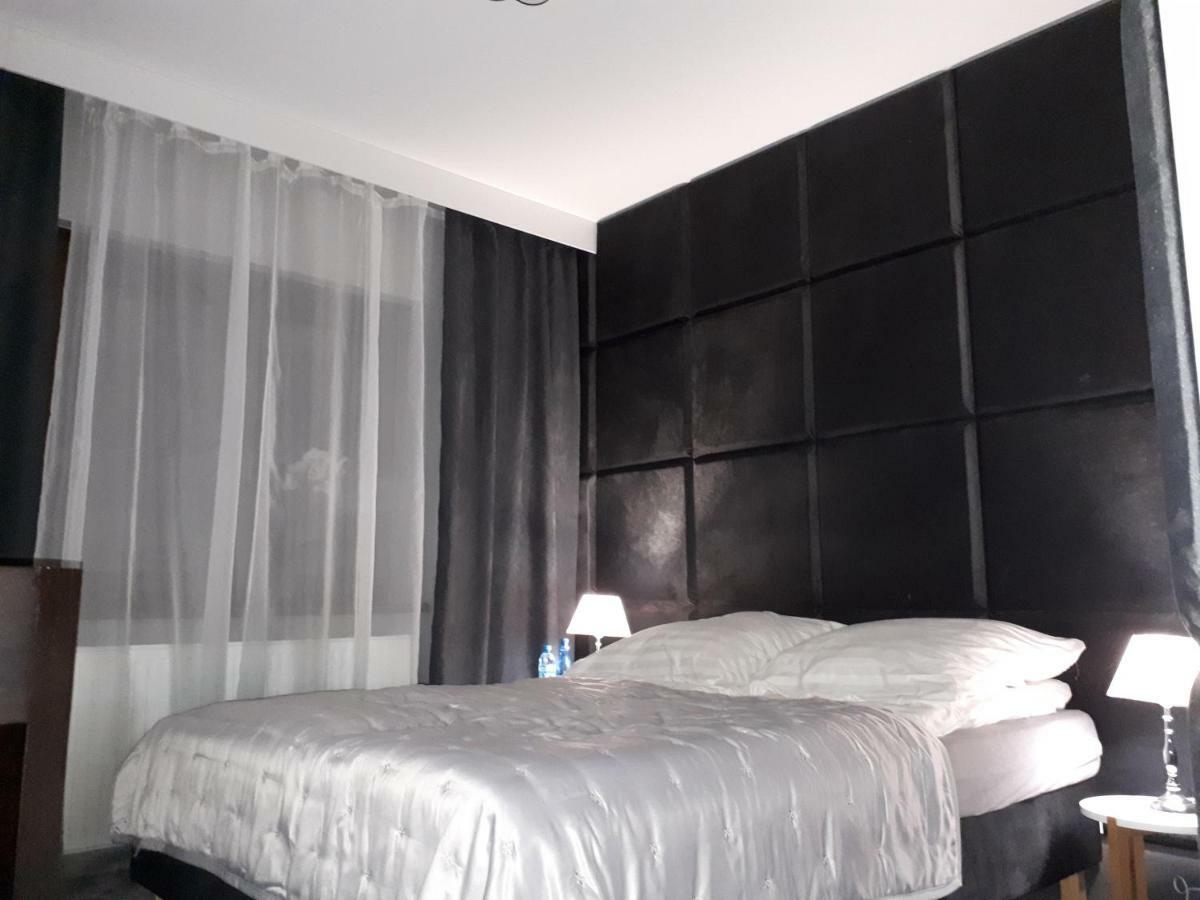 Apartamenty Centrum- Kochanowskiego -Dawniej Two-Bedroom Apartment Zielona Góra Esterno foto