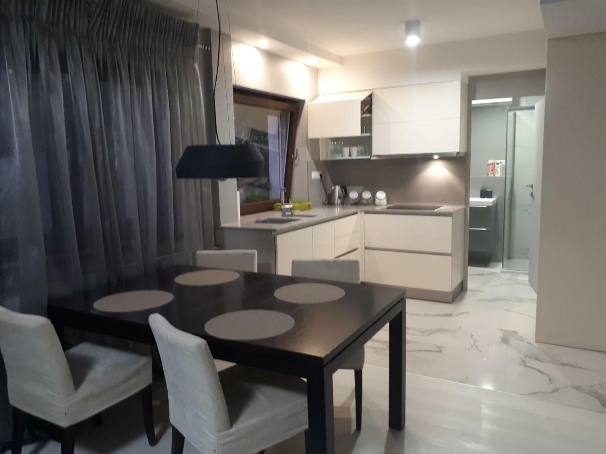 Apartamenty Centrum- Kochanowskiego -Dawniej Two-Bedroom Apartment Zielona Góra Esterno foto