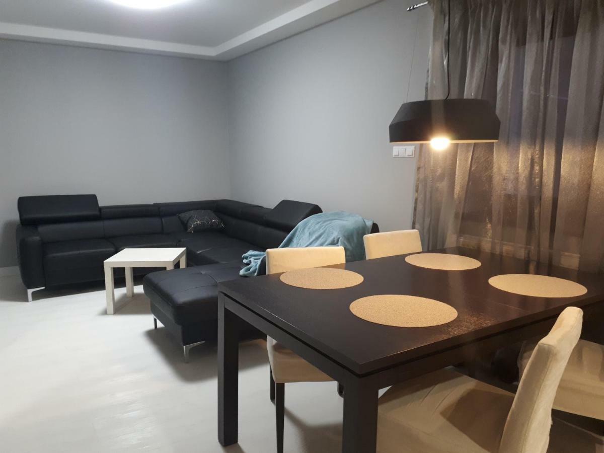 Apartamenty Centrum- Kochanowskiego -Dawniej Two-Bedroom Apartment Zielona Góra Esterno foto