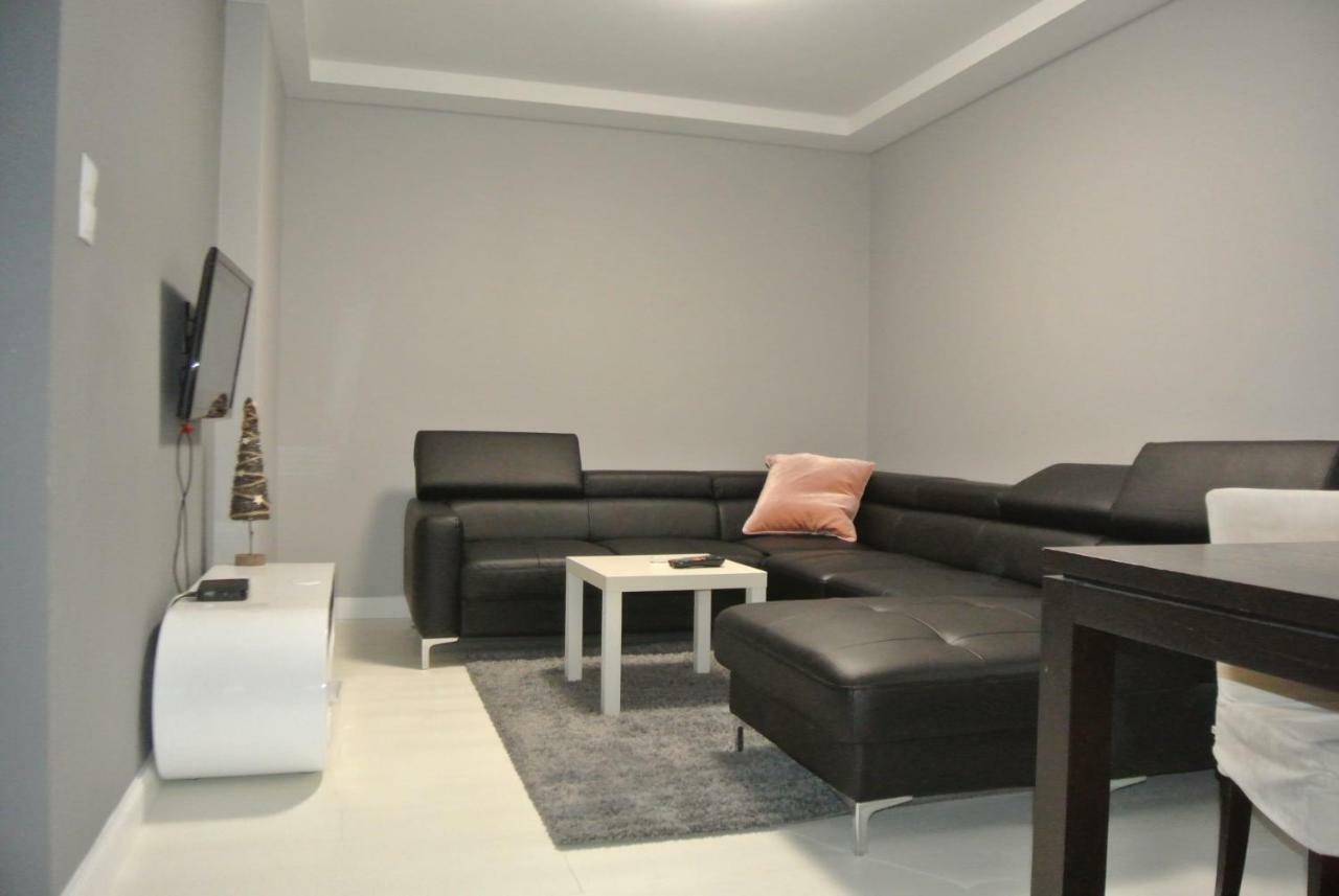 Apartamenty Centrum- Kochanowskiego -Dawniej Two-Bedroom Apartment Zielona Góra Esterno foto