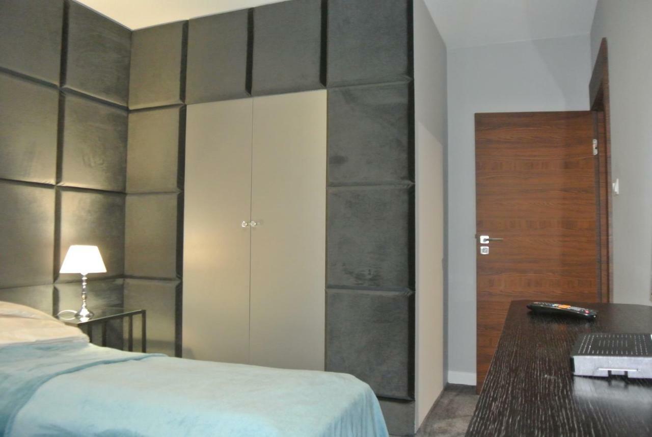 Apartamenty Centrum- Kochanowskiego -Dawniej Two-Bedroom Apartment Zielona Góra Esterno foto